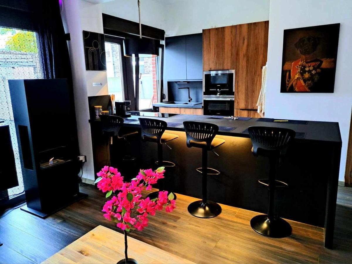 Petite Chambre Dans Une Jolie Colocation Λιέγη Εξωτερικό φωτογραφία