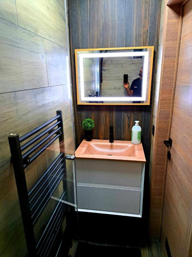 Petite Chambre Dans Une Jolie Colocation Λιέγη Εξωτερικό φωτογραφία